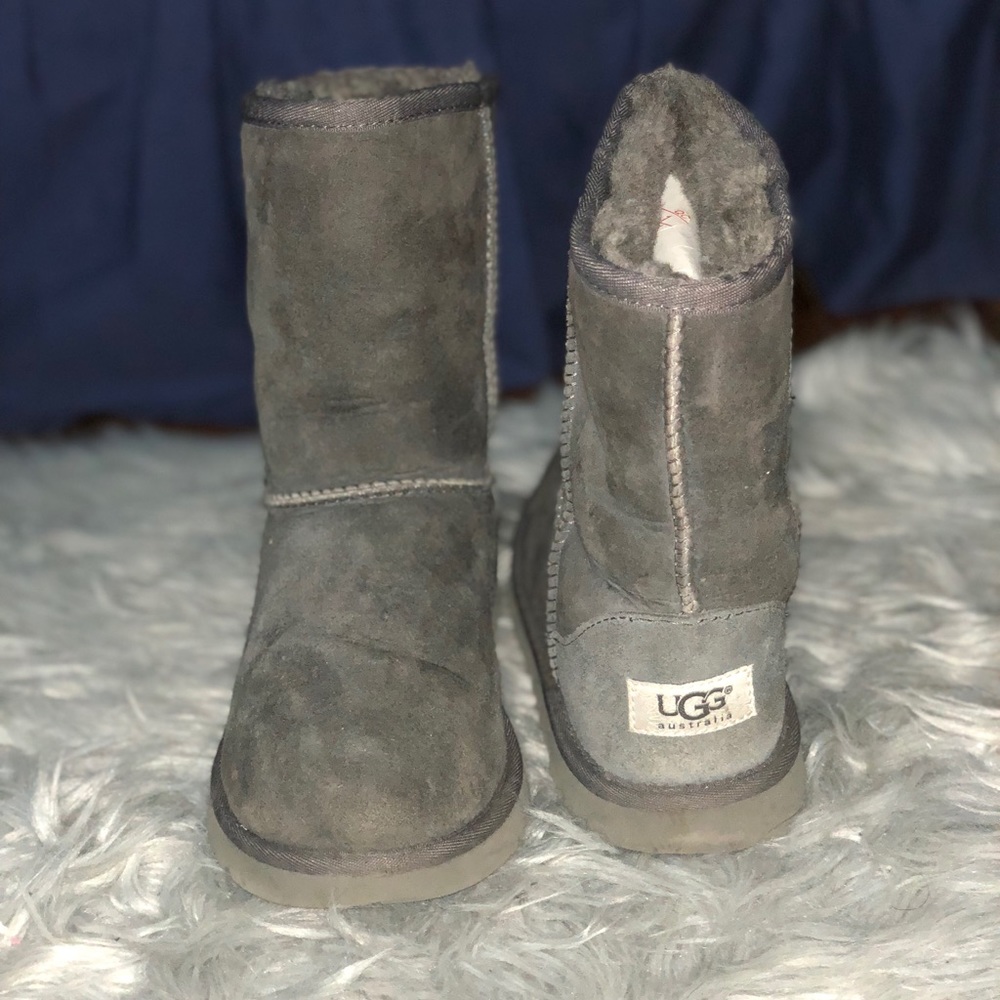 Grey uggs
